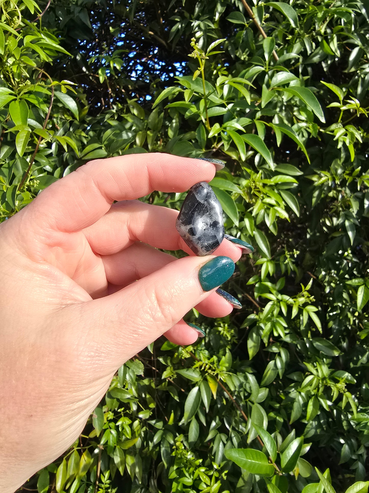 Quartz & Tourmaline Tumbled Stones 10 Pack Valued at $30
