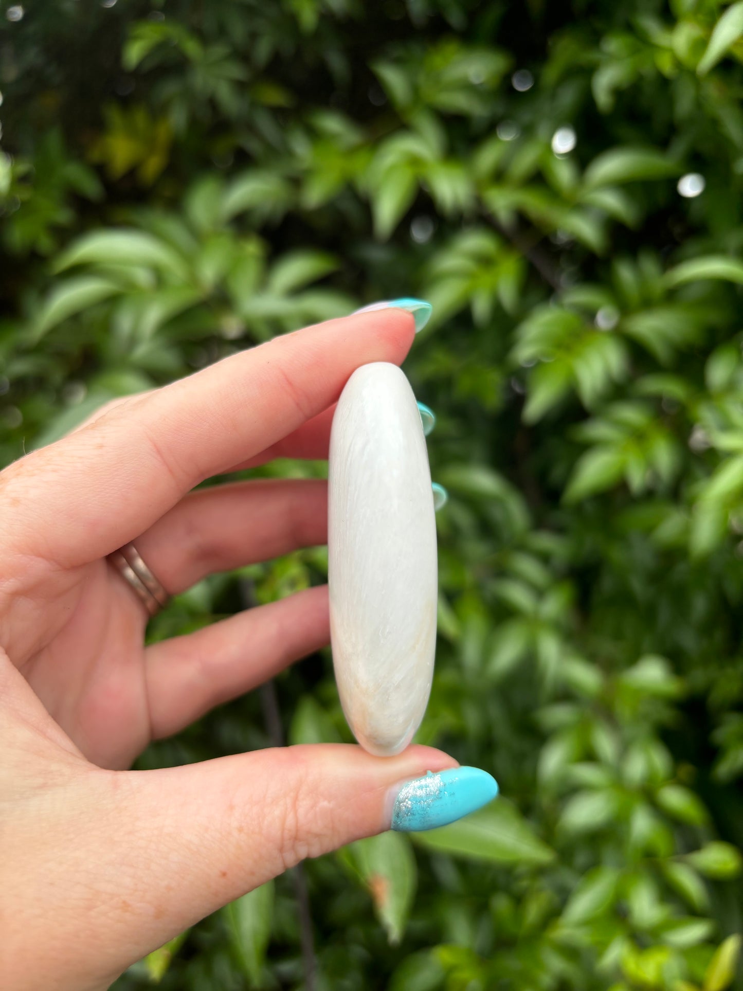 Scolecite Palm Stone E