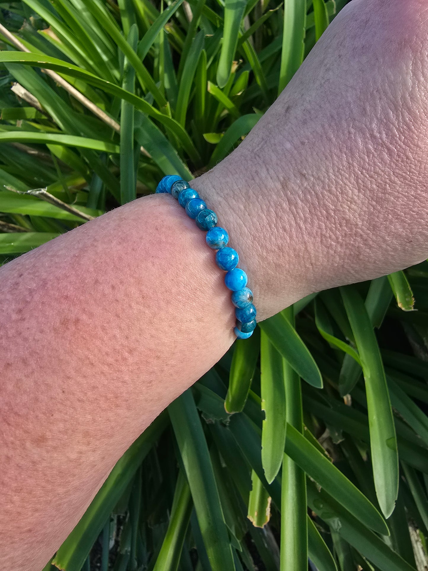Apatite | Round Bead Bracelet 6 mm