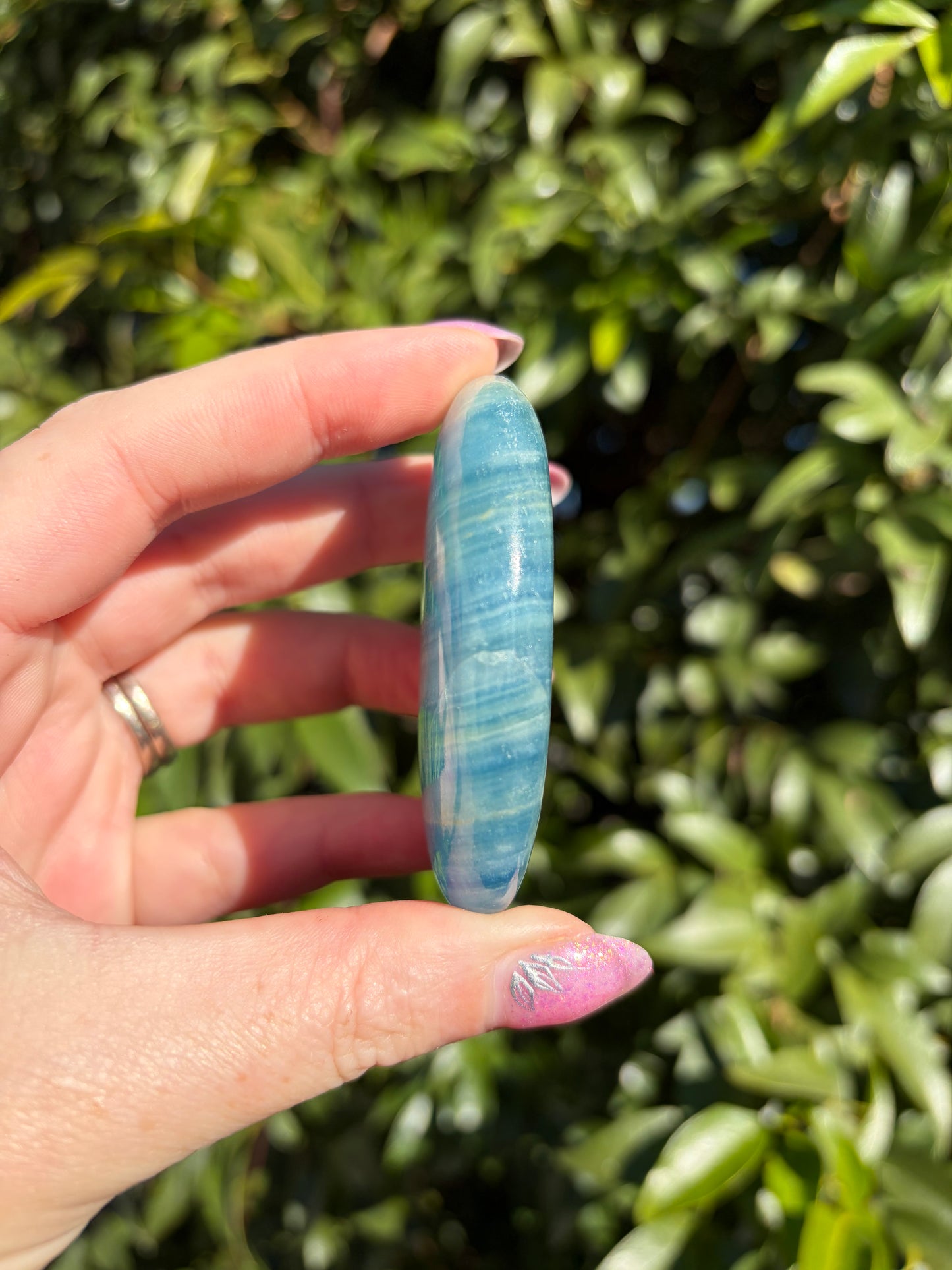 Blue Onyx Palm Stone A
