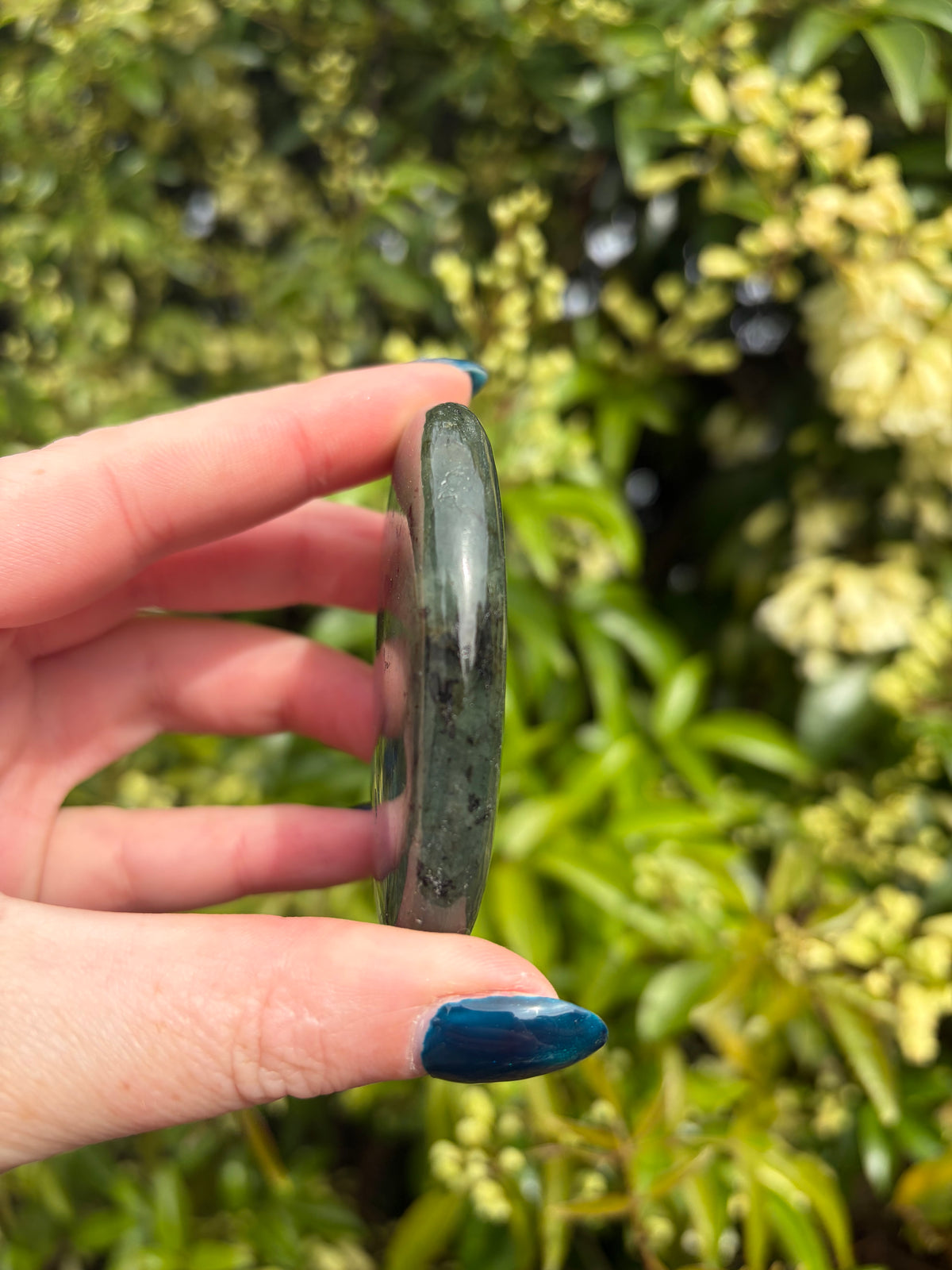 Labradorite Palm Stone F