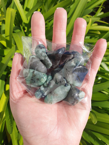Emerald Tumbled Stones Large 10 Pack $40 Valued at $60