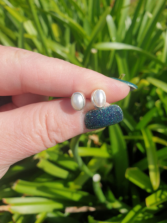 Pearl | Polished Sterling Silver Stud Earrings Oval 8mm