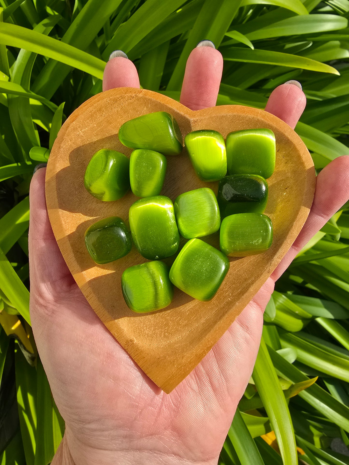 Green Cats Eye Tumbled Stone