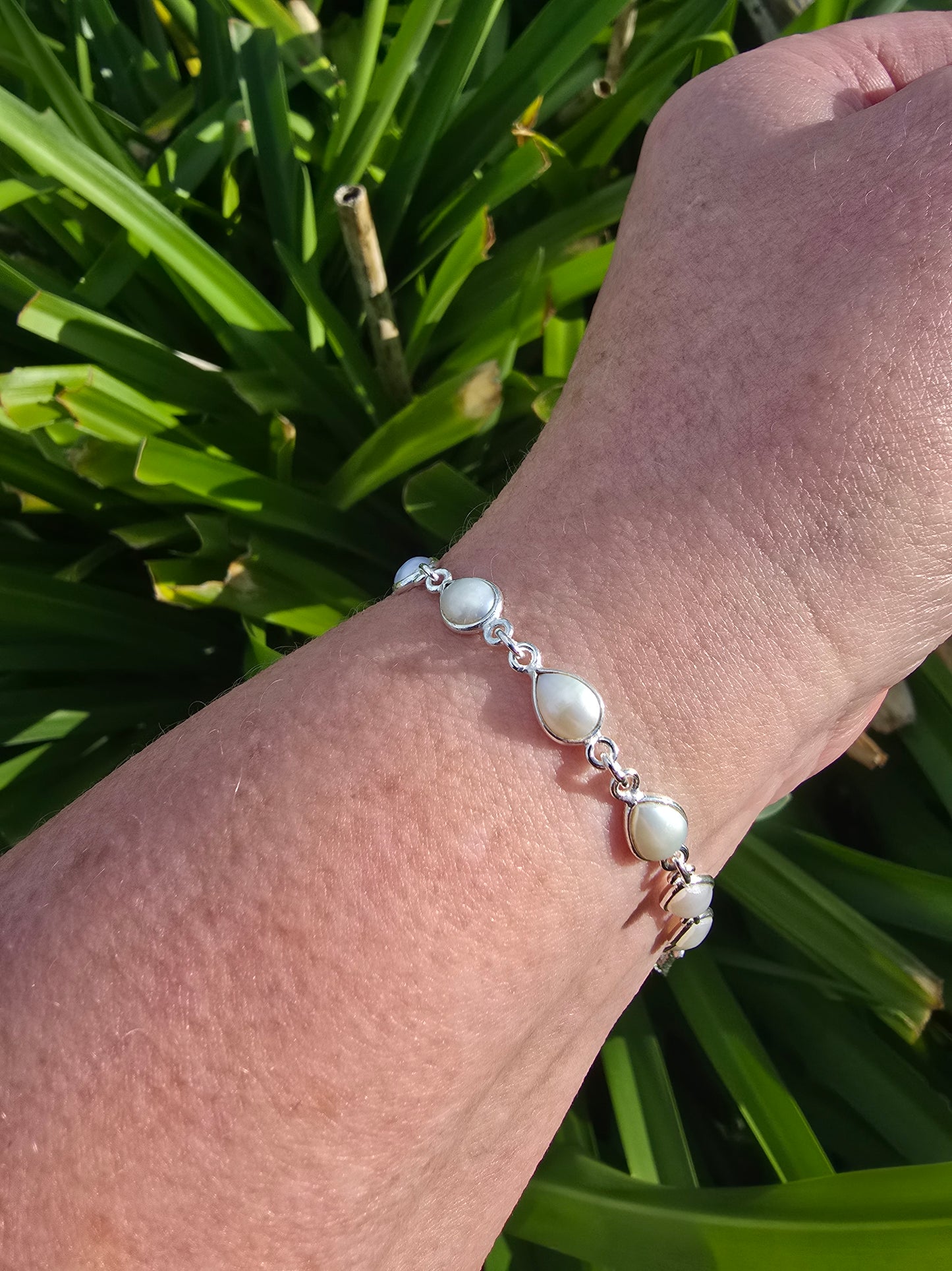 Mother Of Pearl Teardrop | Polished Sterling Silver Adjustable Bracelet D