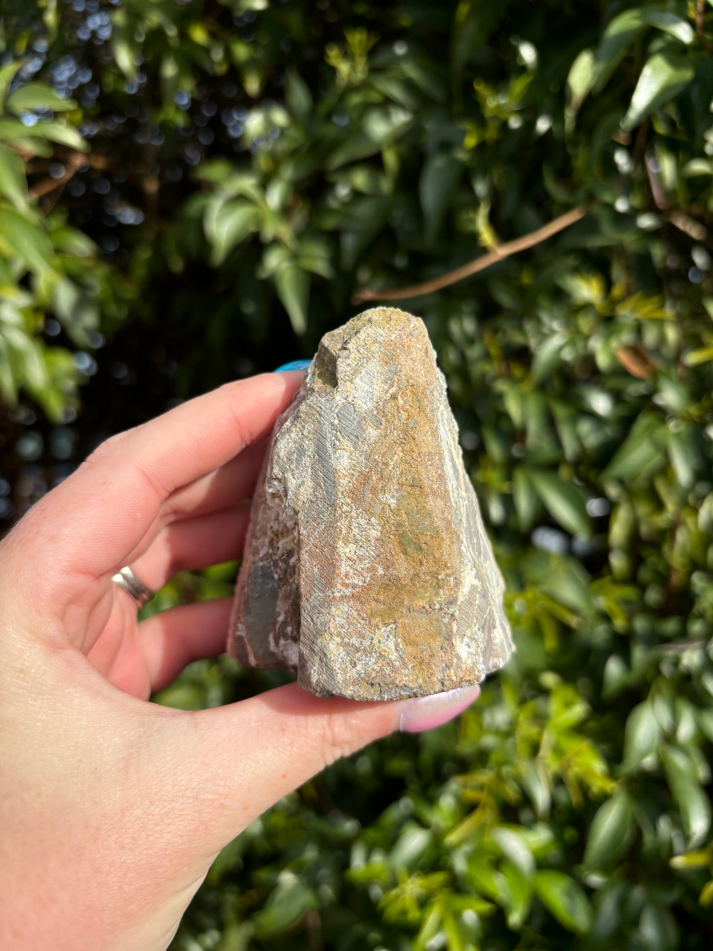 Amethyst Flat Base F