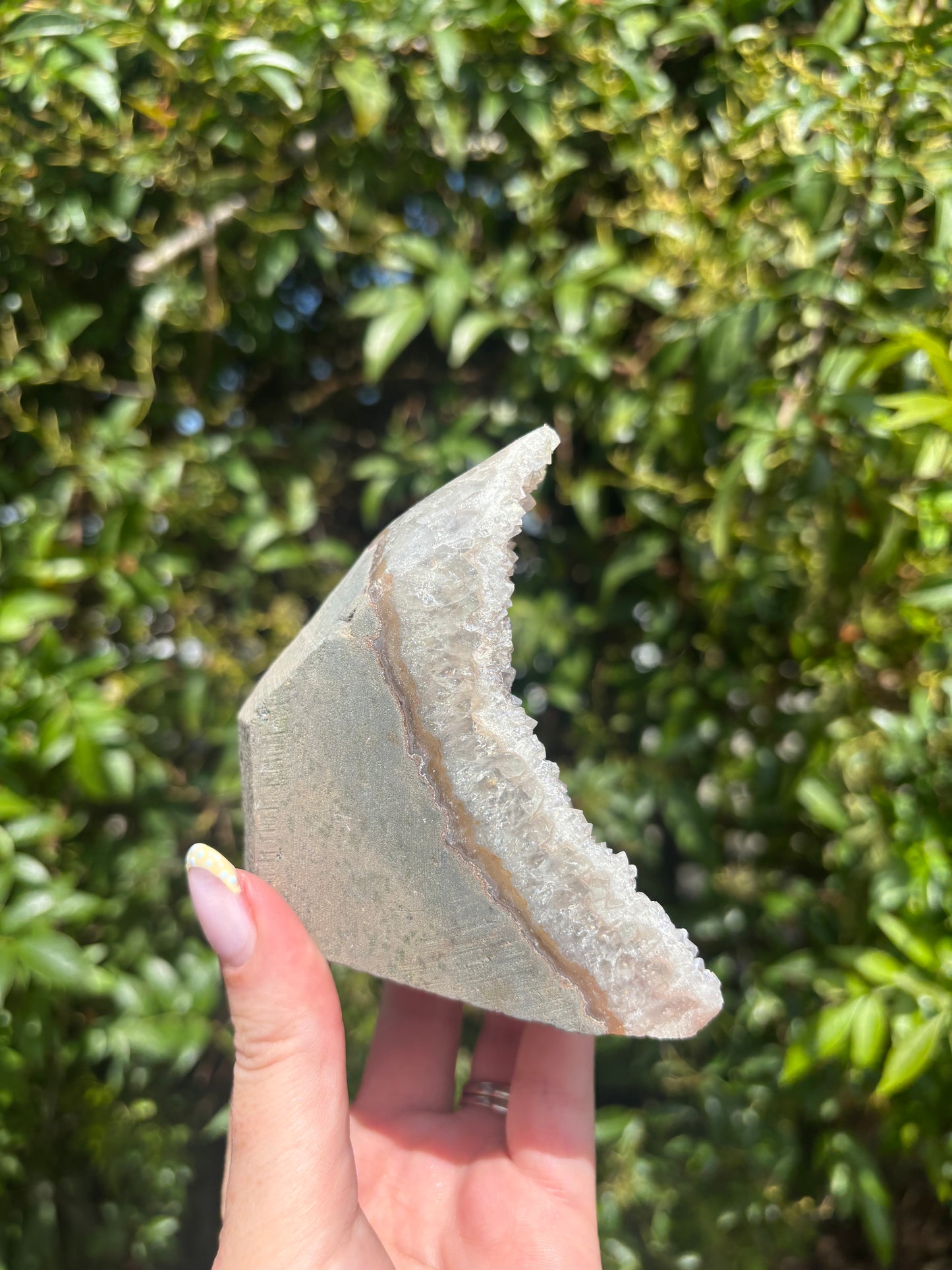 Aura Amethyst Flat Base A