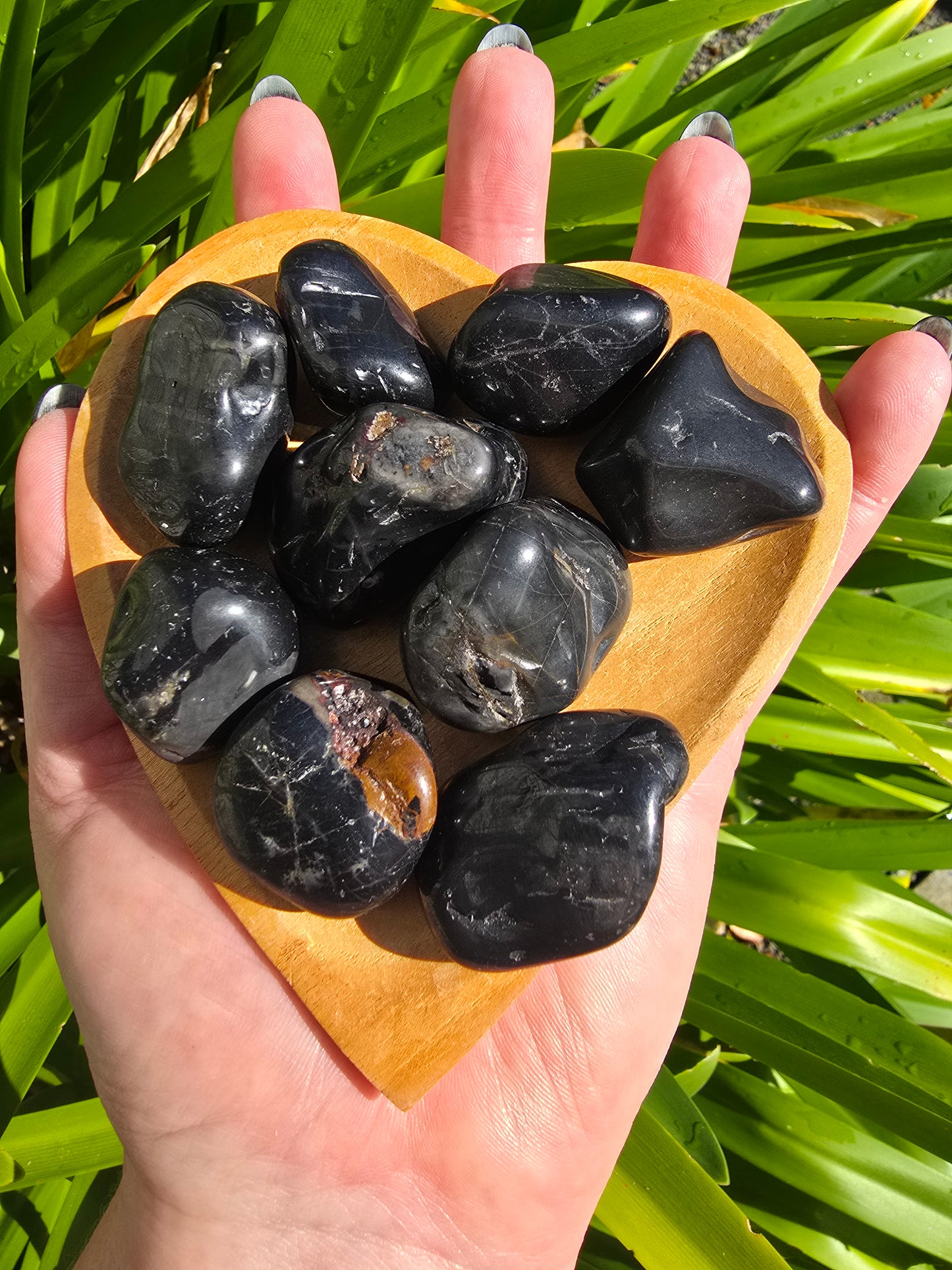 Black Onyx Large Tumbled Stone