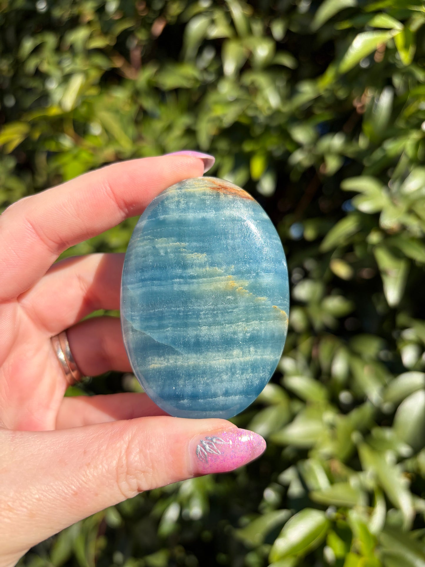 Blue Onyx Palm Stone A
