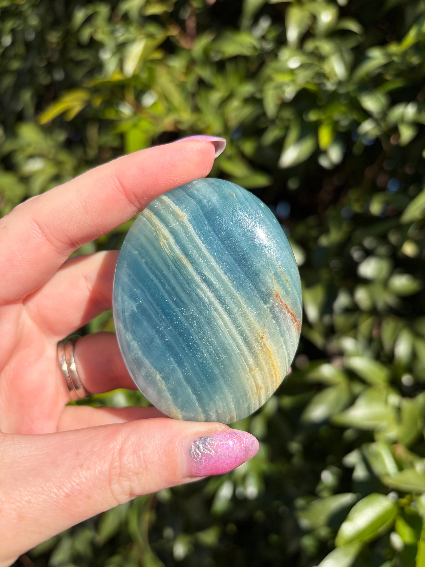Blue Onyx Palm Stone D