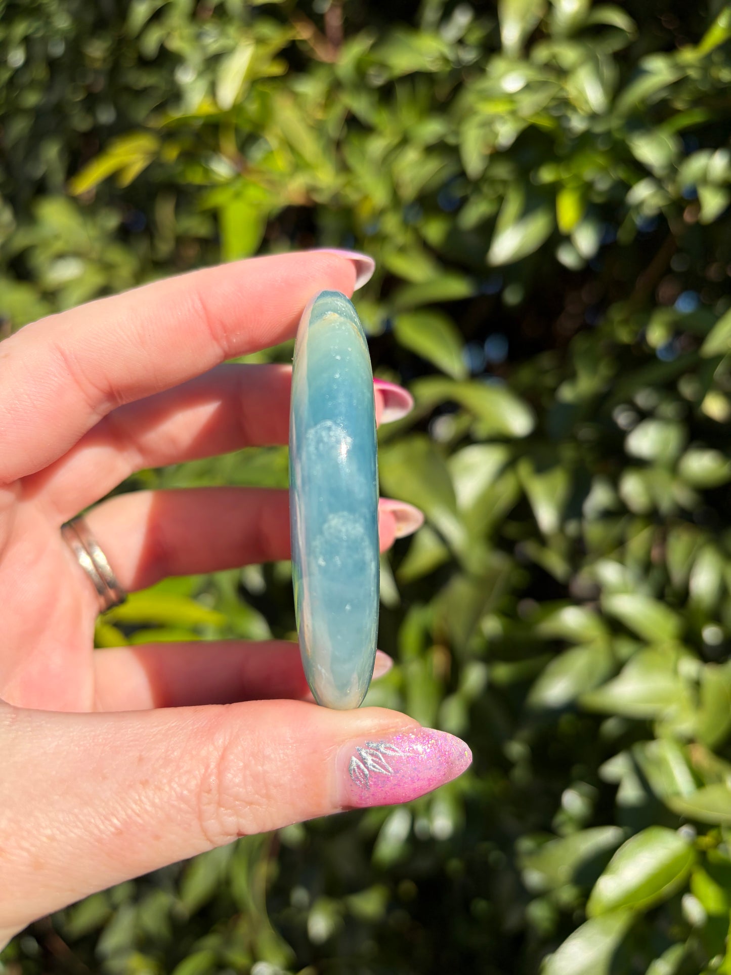 Blue Onyx Palm Stone D