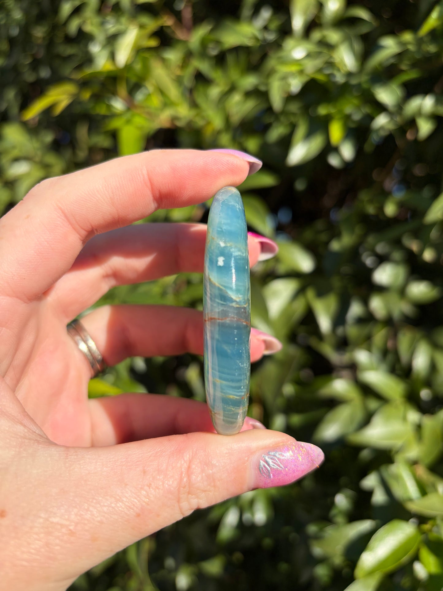 Blue Onyx Palm Stone F
