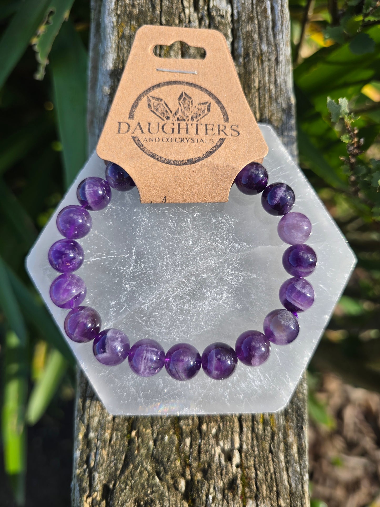 Chevron Amethyst | Round Bead Bracelet 10 mm