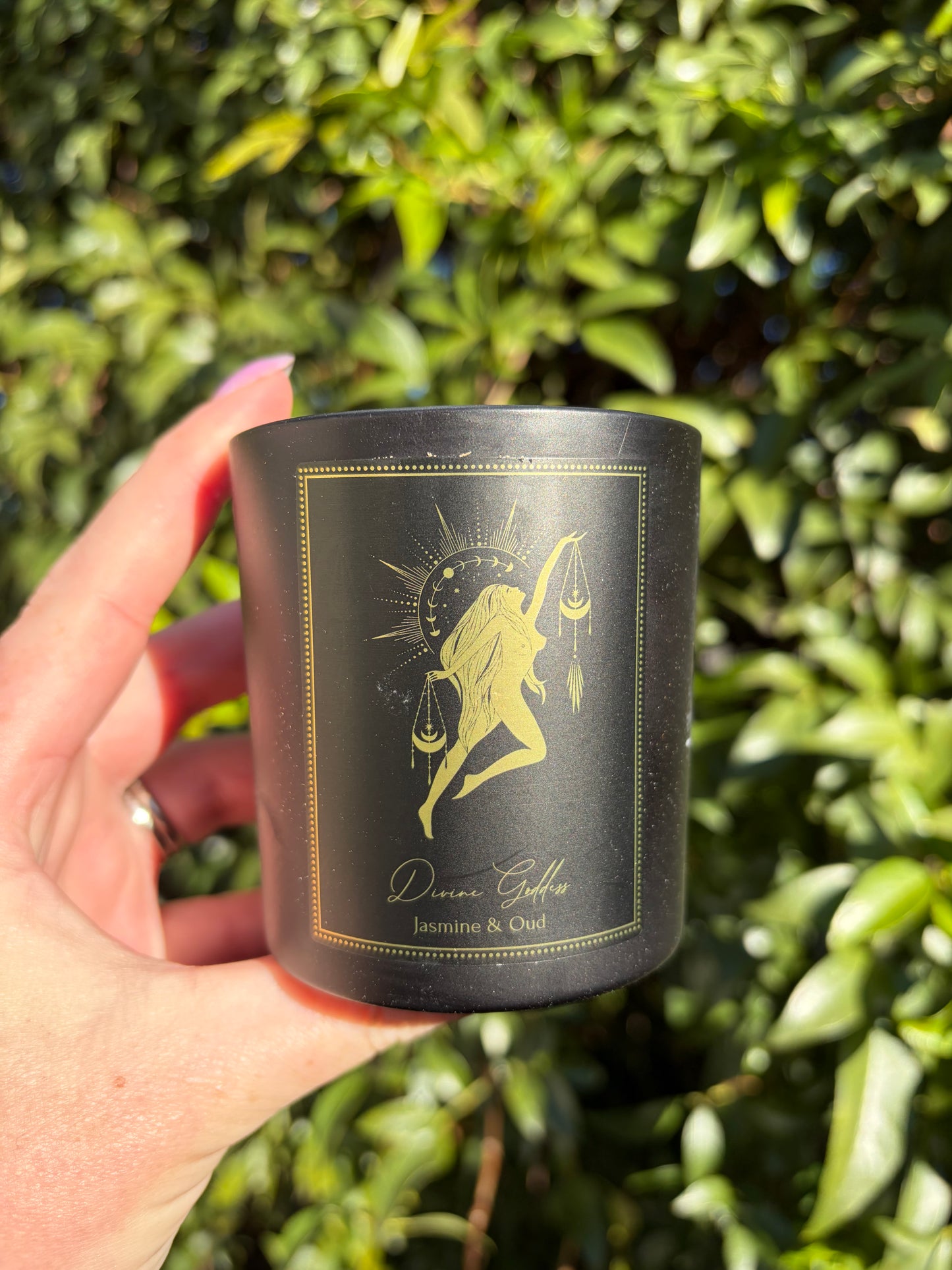 Divine Goddess Jasmine & Oud | Manifestation Candle