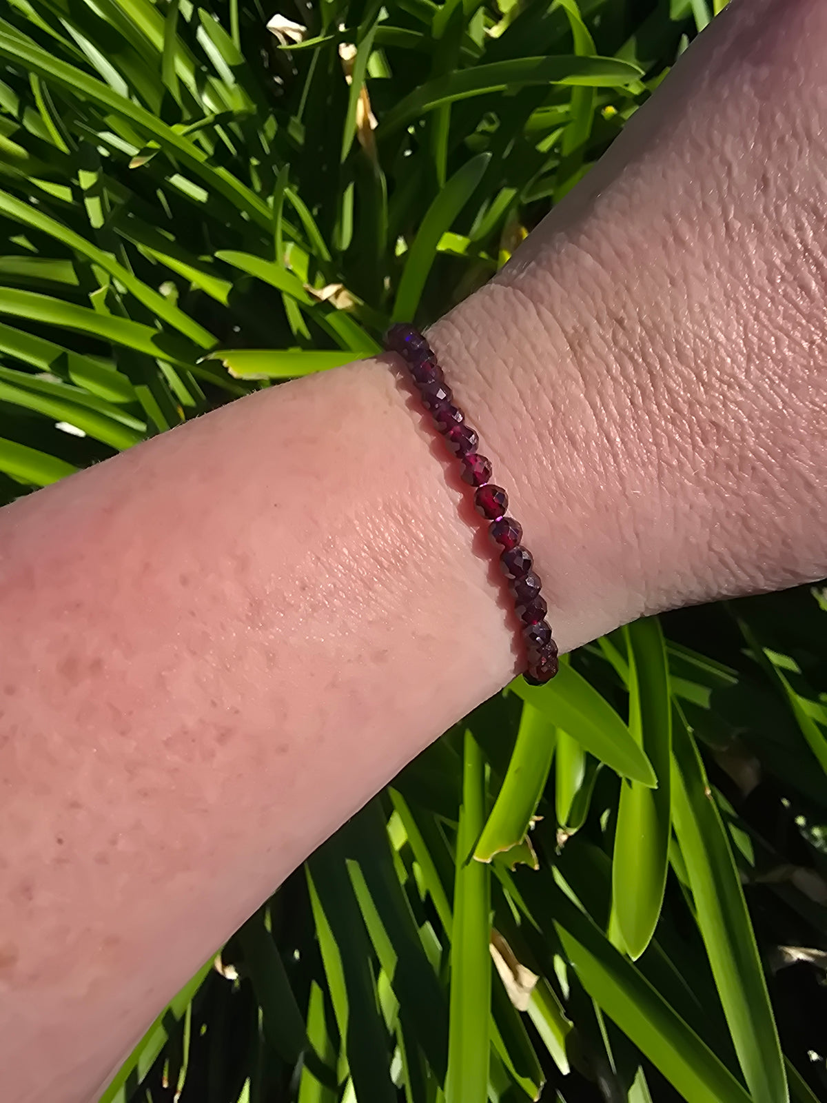 Garnet | Faceted Bead Bracelet 4 mm
