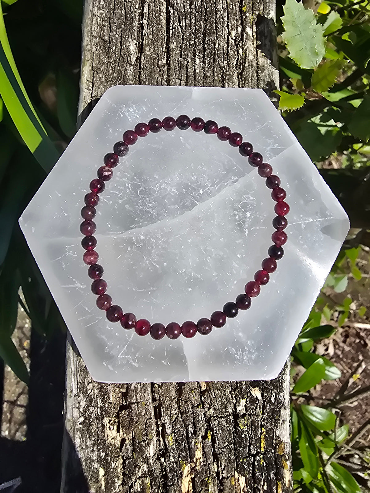 Garnet | Round Bead Bracelet 4 mm
