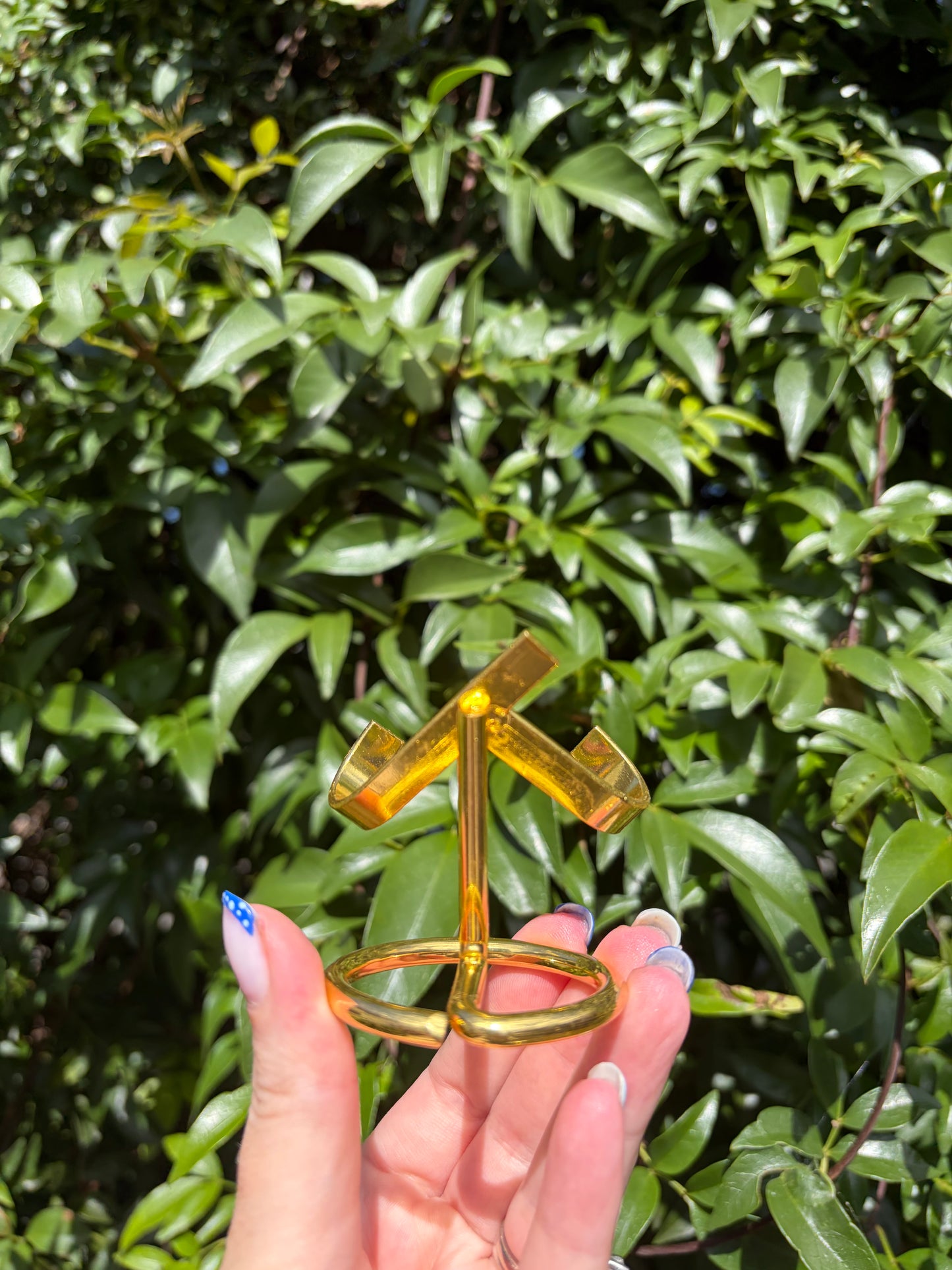 Gold Metal Heart / Slice Stand