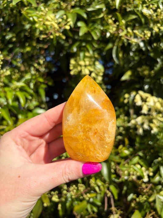 Golden Healer Quartz Flame A