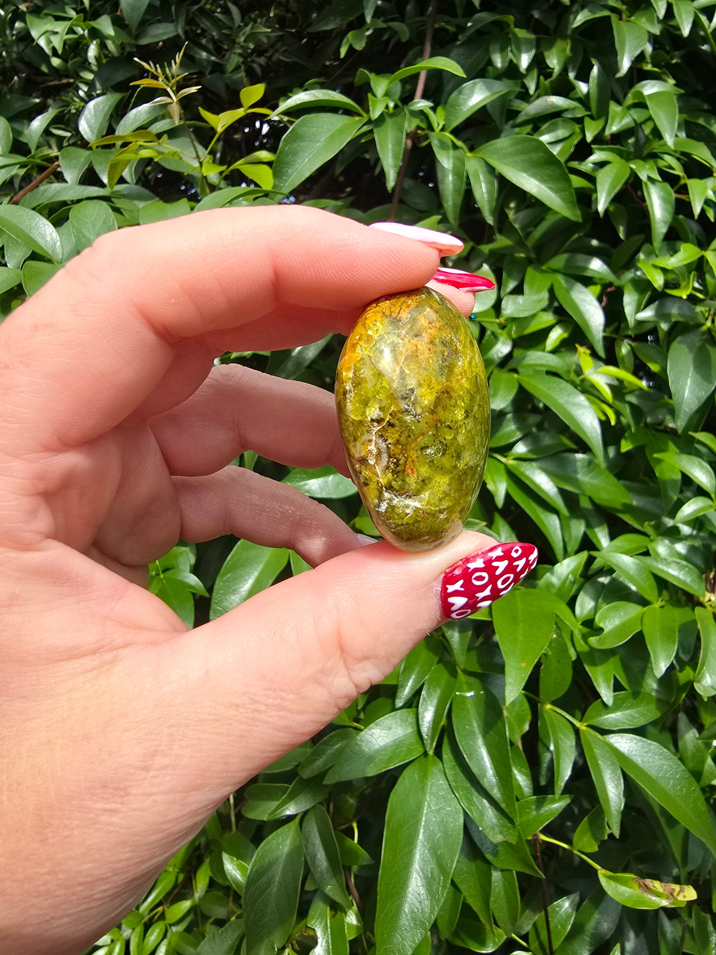Green Opal Small Palm Stone