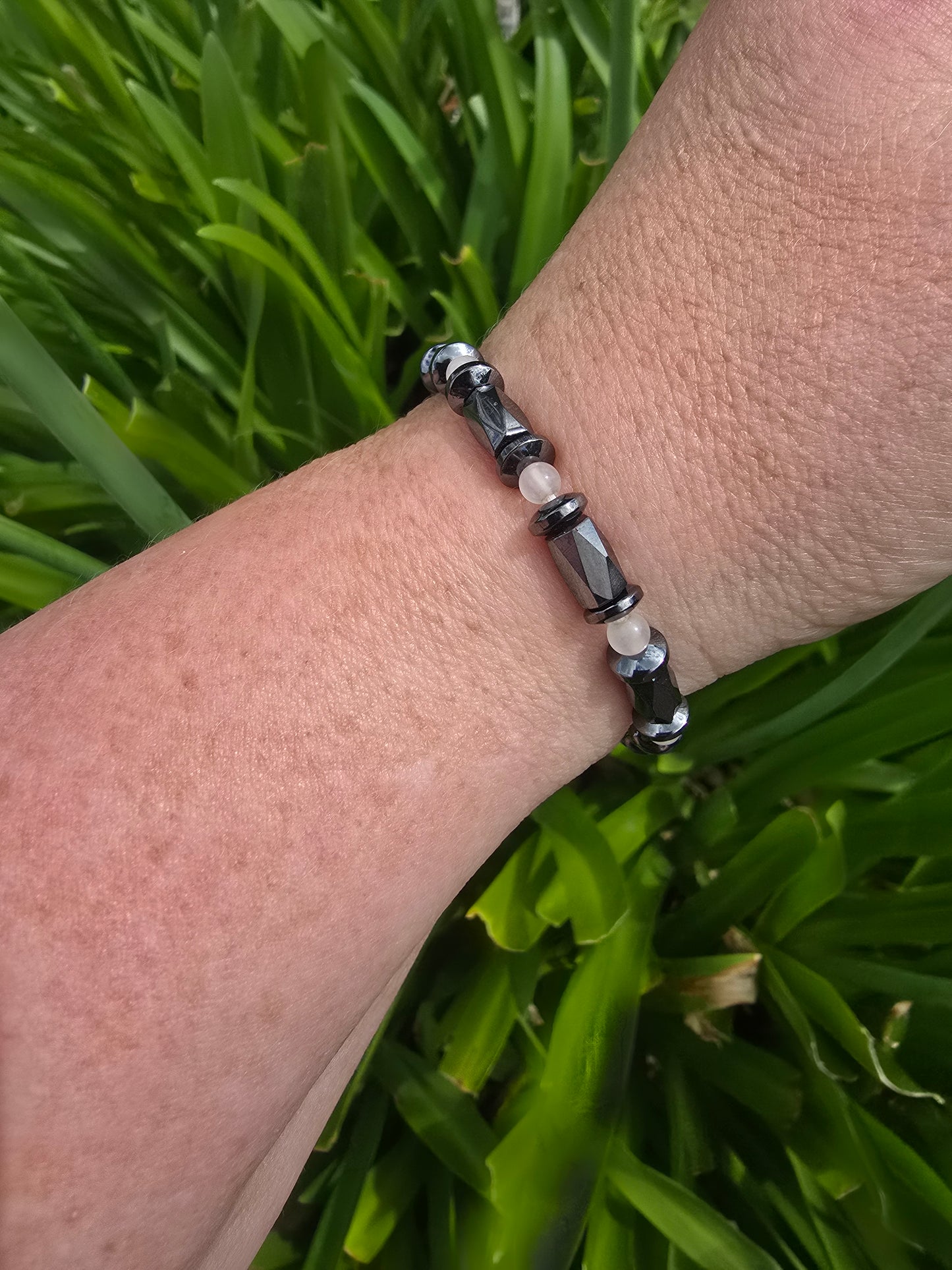 Hematite & Rose Quartz | Bead Bracelet