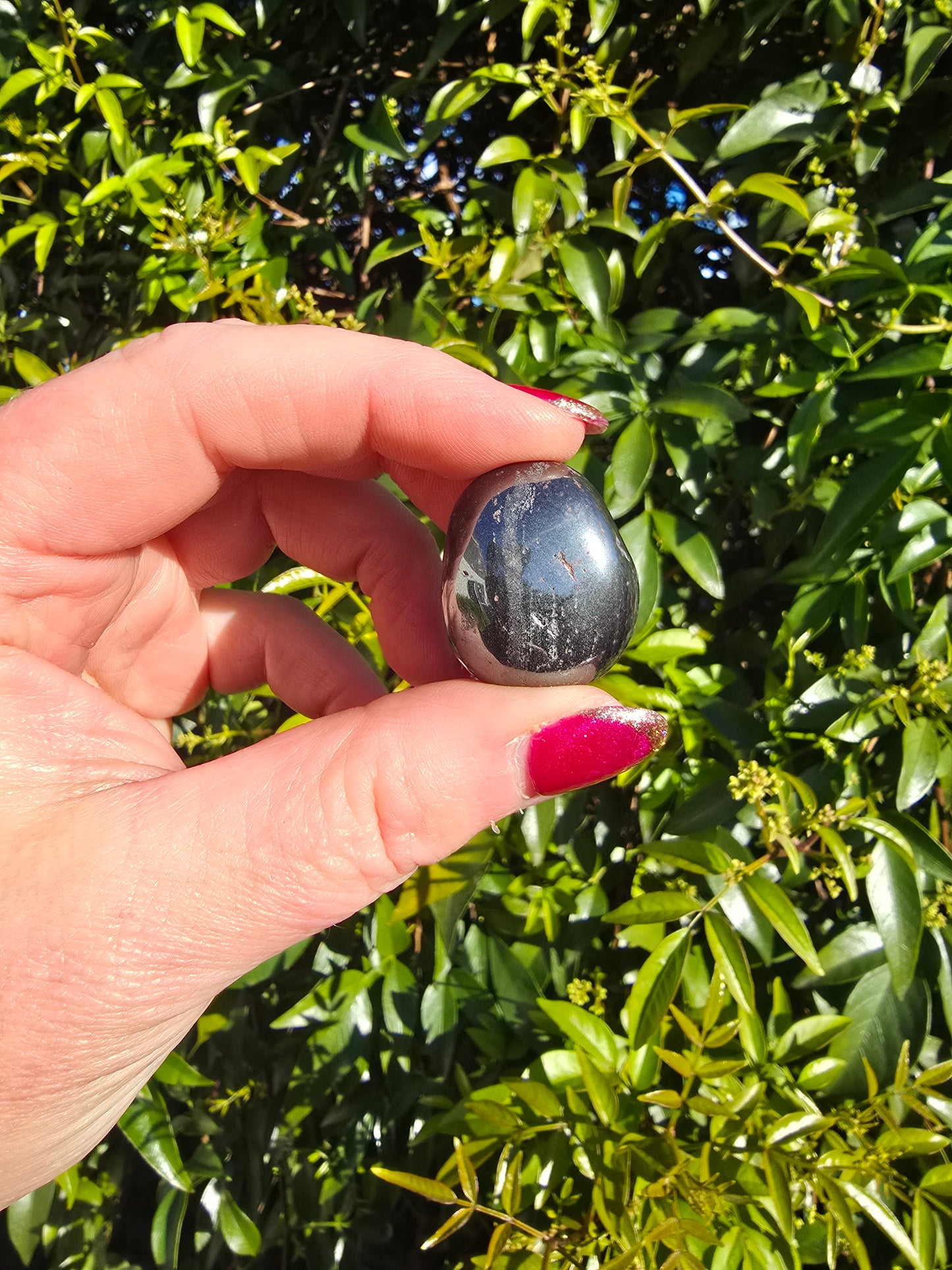 Hematite Tumbled Stone Medium