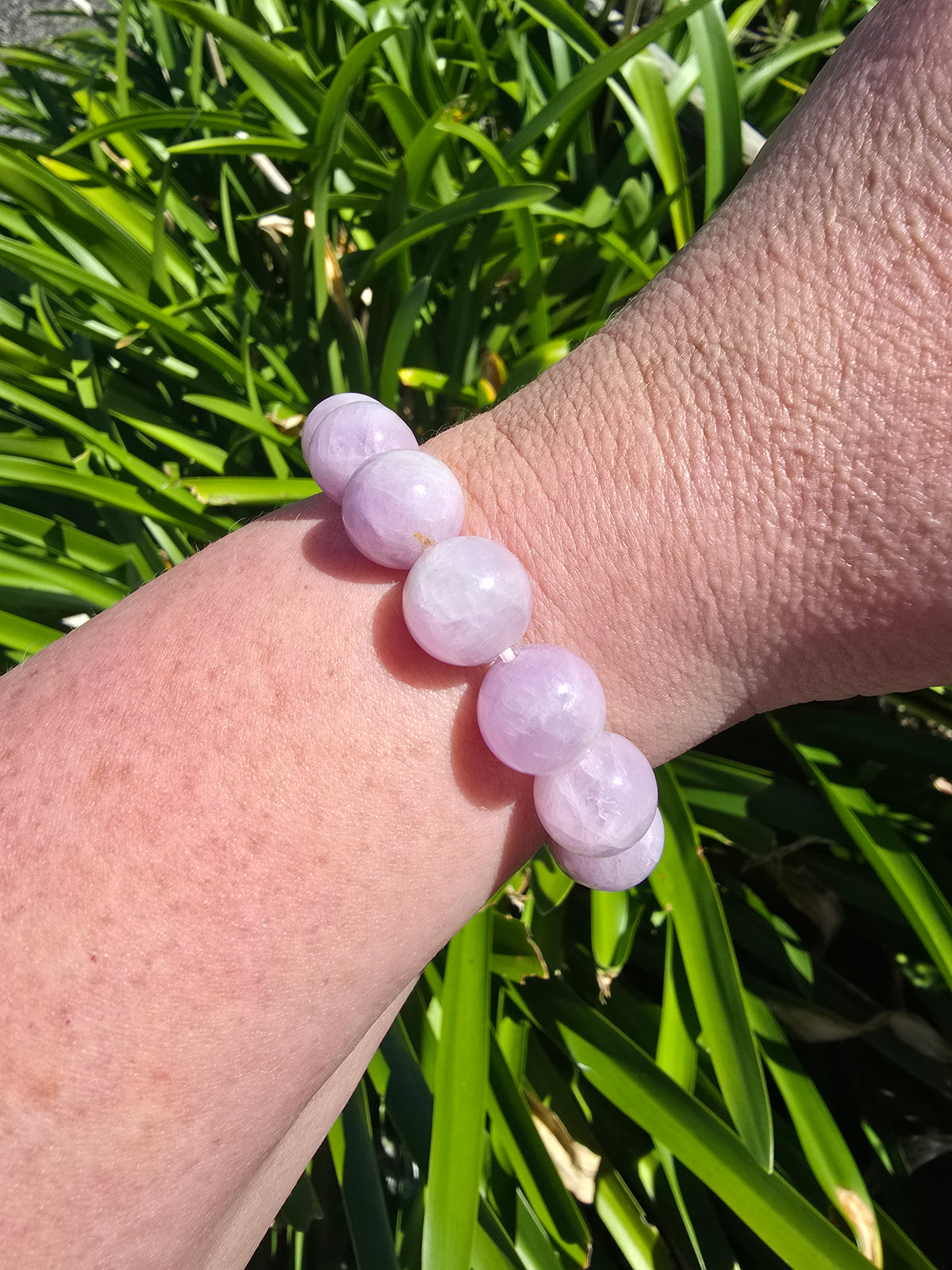 Kunzite | Round Bead Bracelet 13 mm