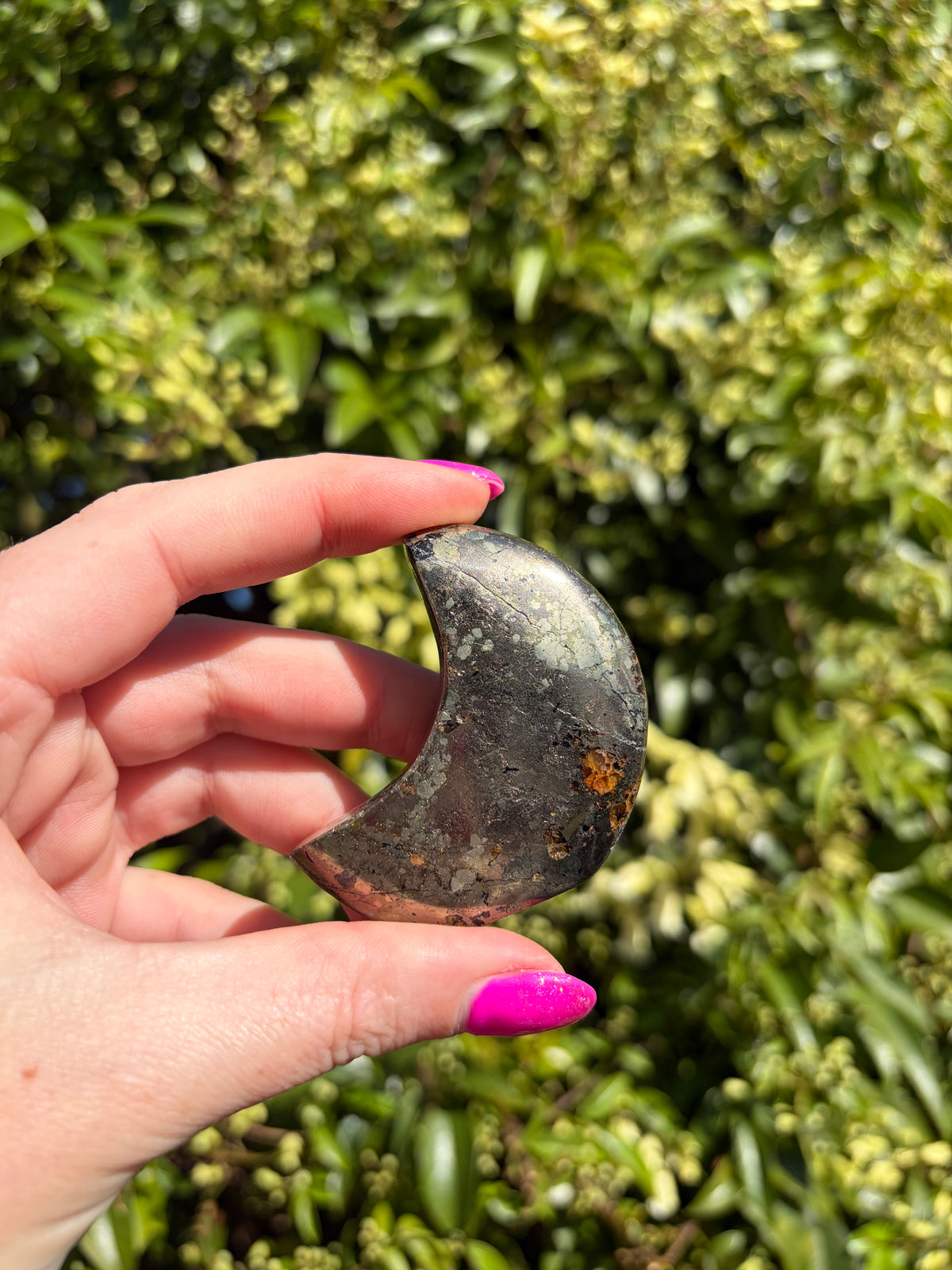 Lions Gate Quartz Small Self Standing Moon A