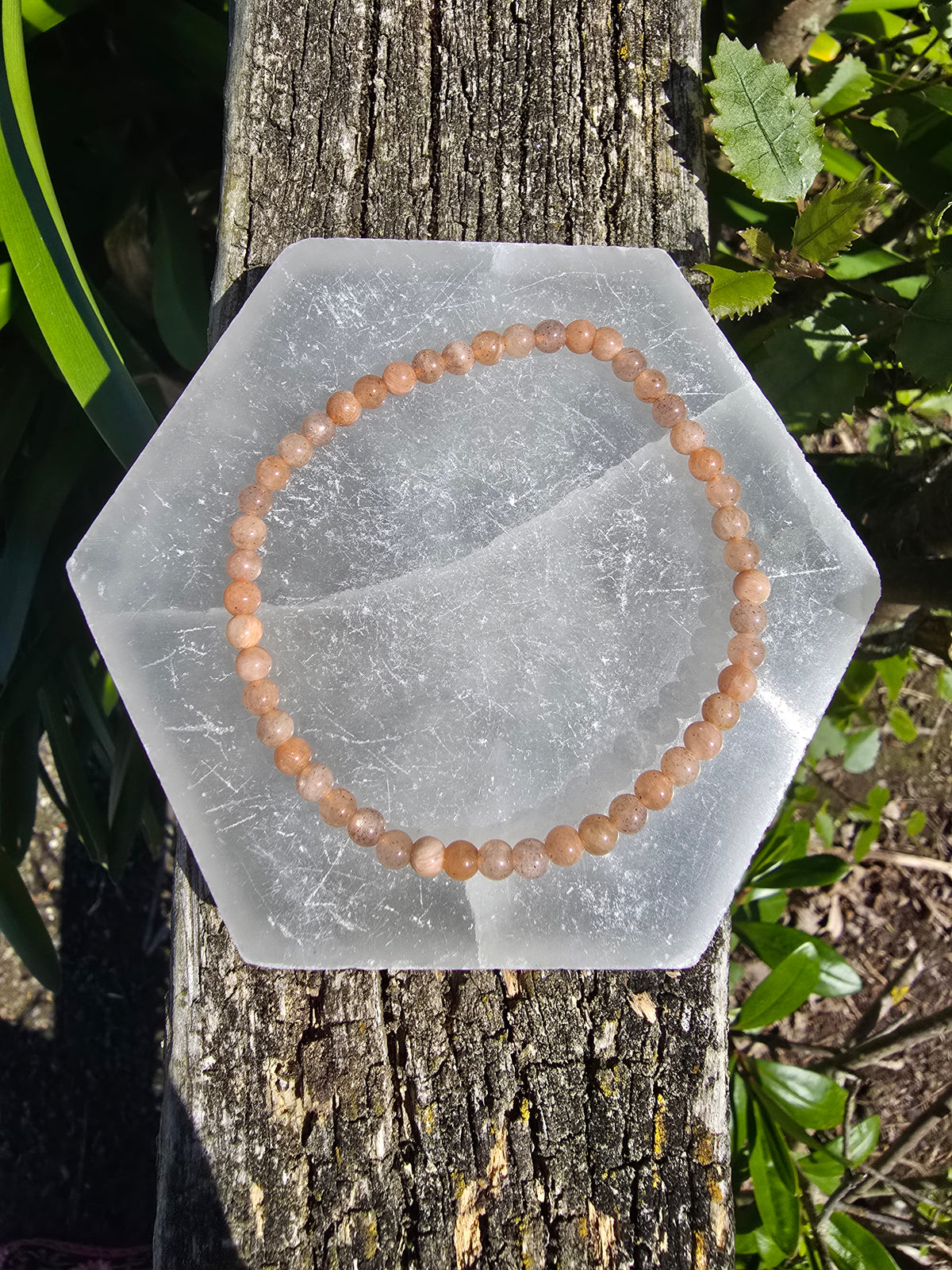 Peach Moonstone | Round Bead Bracelet 4 mm