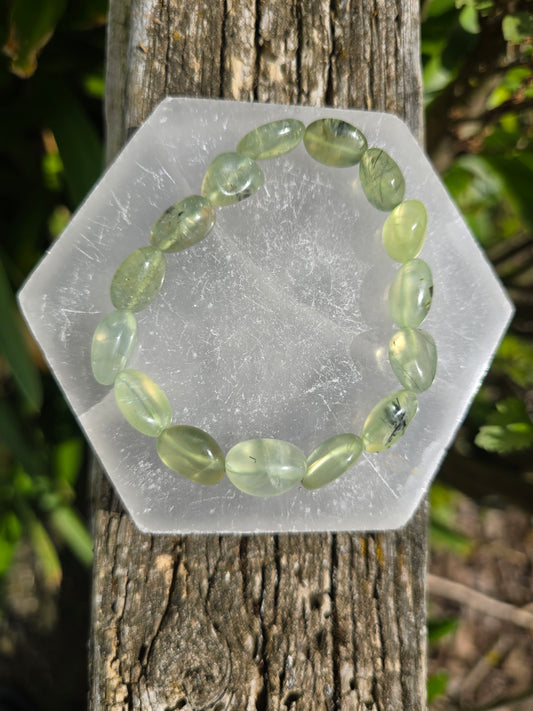 Prehnite | Nugget Bead Bracelet 10 mm