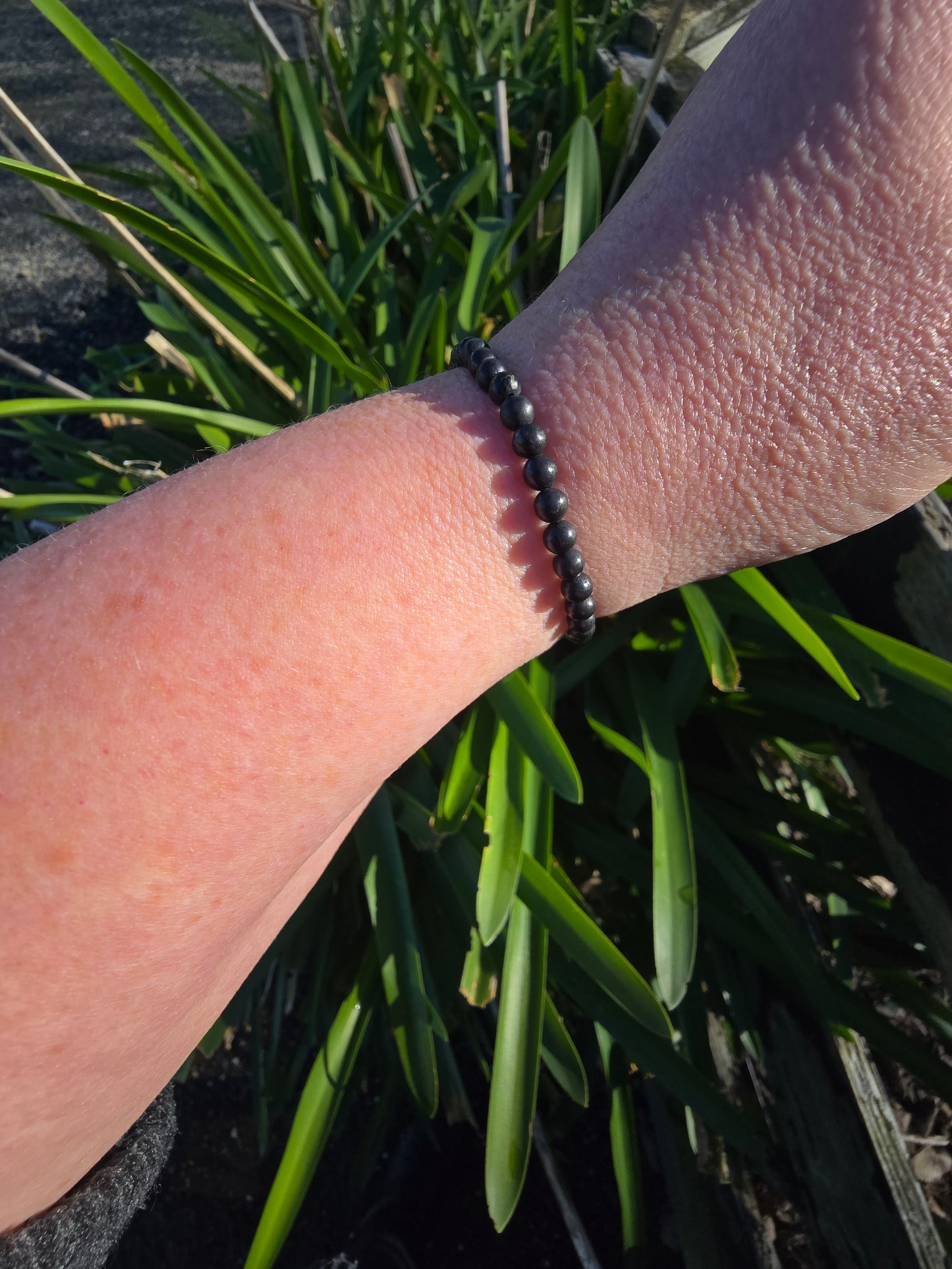 Shungite | Round Bead Bracelet 4 mm