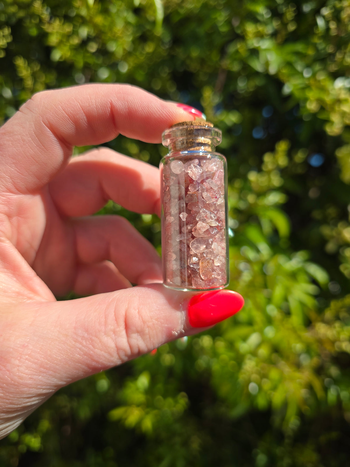 Strawberry Quartz Crystal Chip Bottle