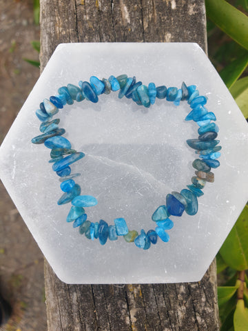 Apatite Crystal Chip Bracelet 