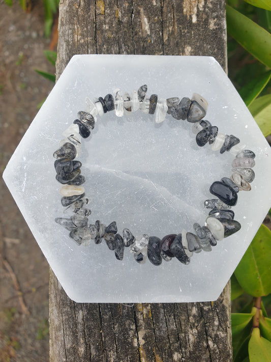 Quartz & Tourmaline Crystal Chip Bracelet 