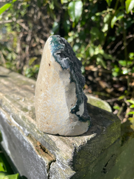 Black Amethyst Flat Base D