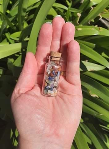 Mixed Crystal Chip Bottle